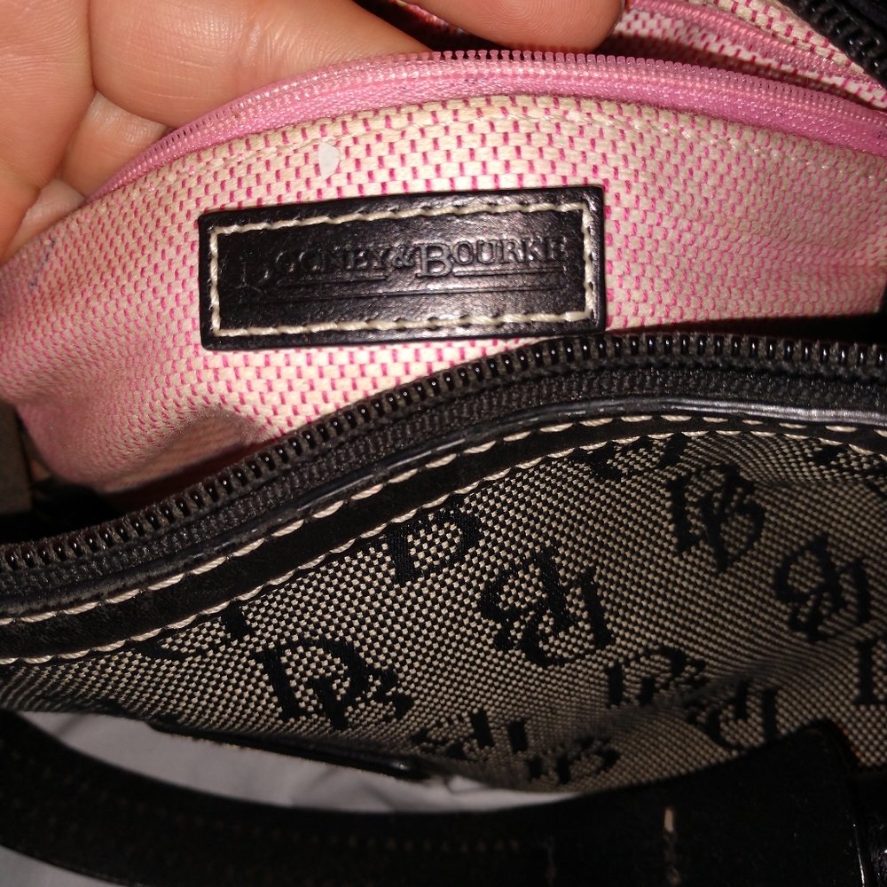 Dooney&bourke - Picture 3 of 8